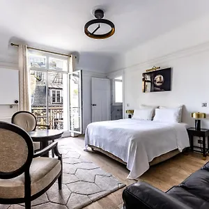 Apartment Champs Elysees