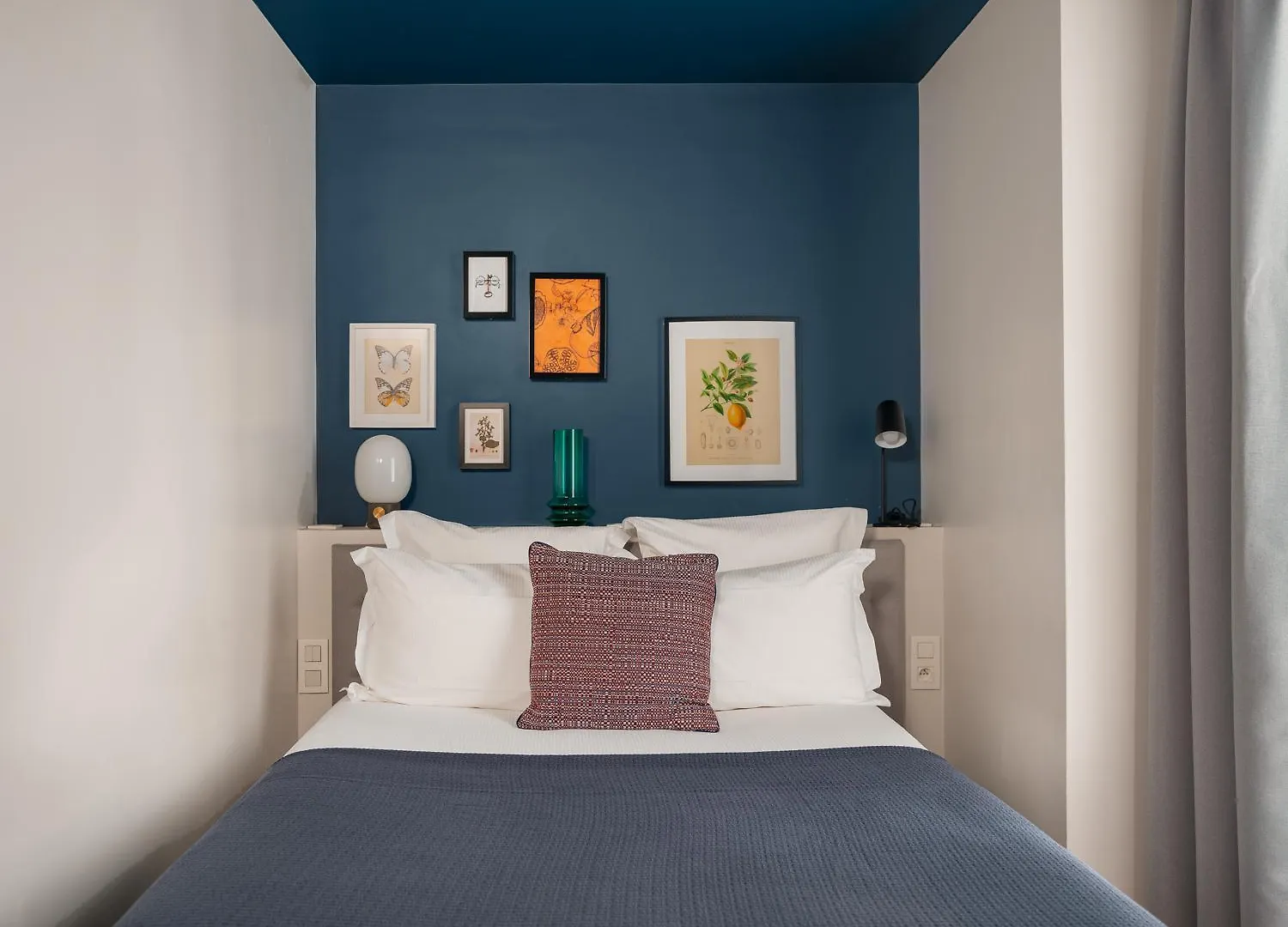 Hotel Belleval Paris France